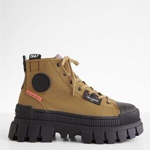 NEW Palladium Revolt Hi TX Platform Sneaker Boot in Olive/Tan